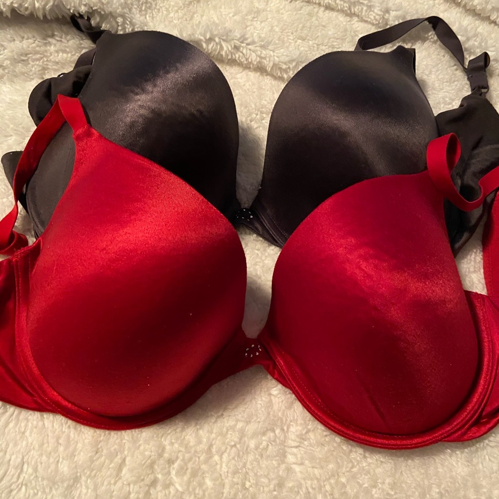 EUC Maidenform bras - 38D